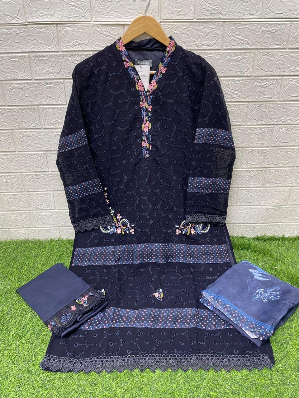 Naimat Fashion Studio 1126 Blooming Georgette Pakistani Readymade Suit Wholesale Online
